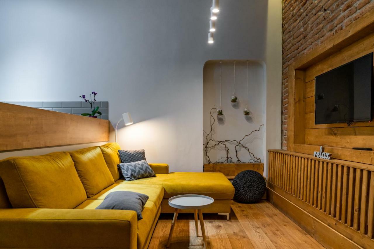 The Yellow Umbrella Studio Cluj-Napoca Luaran gambar